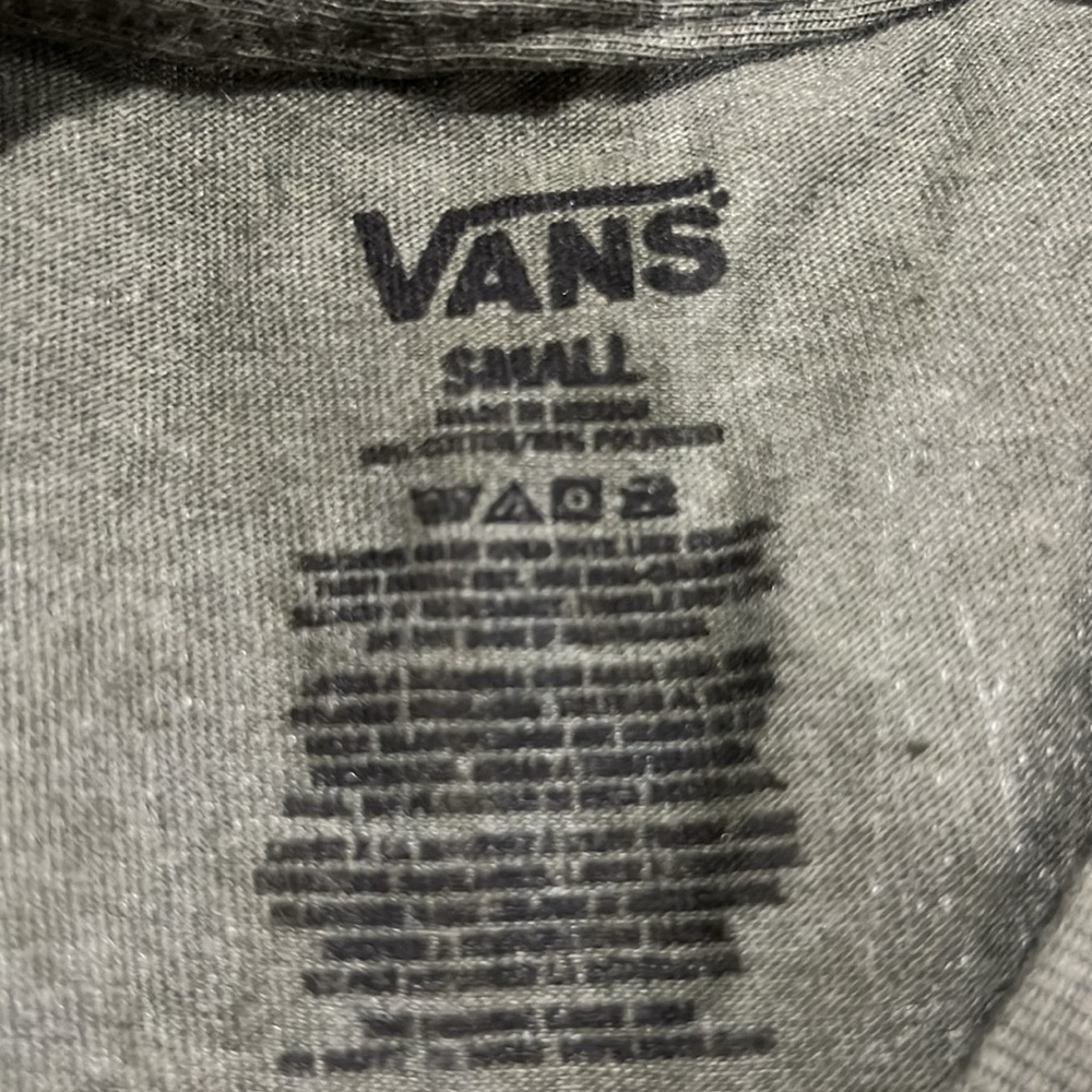 Men’s Small Vans Shirt - Picture 2 of 3